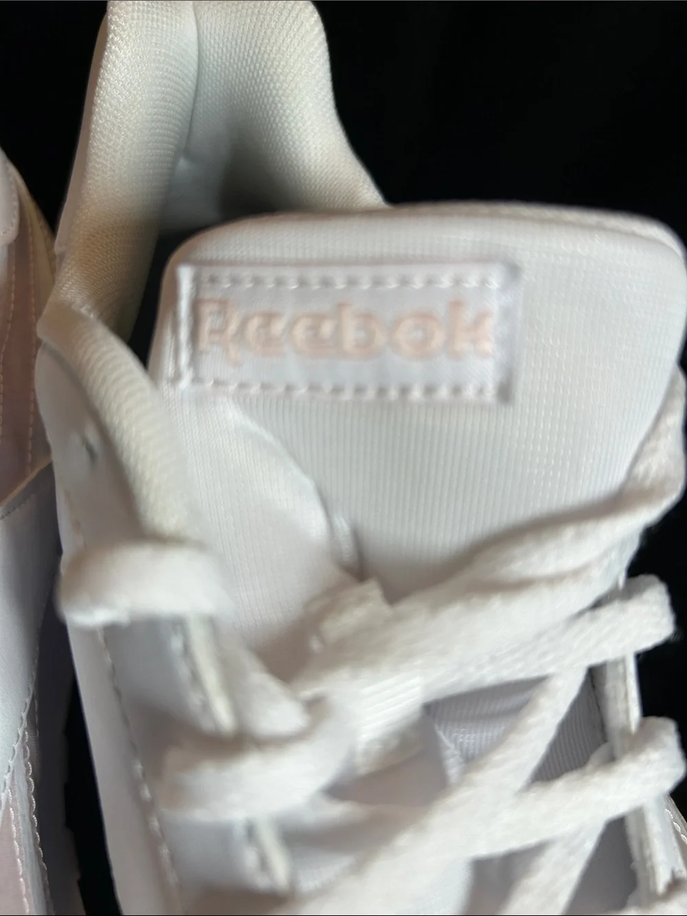 Reebok nwob tennis